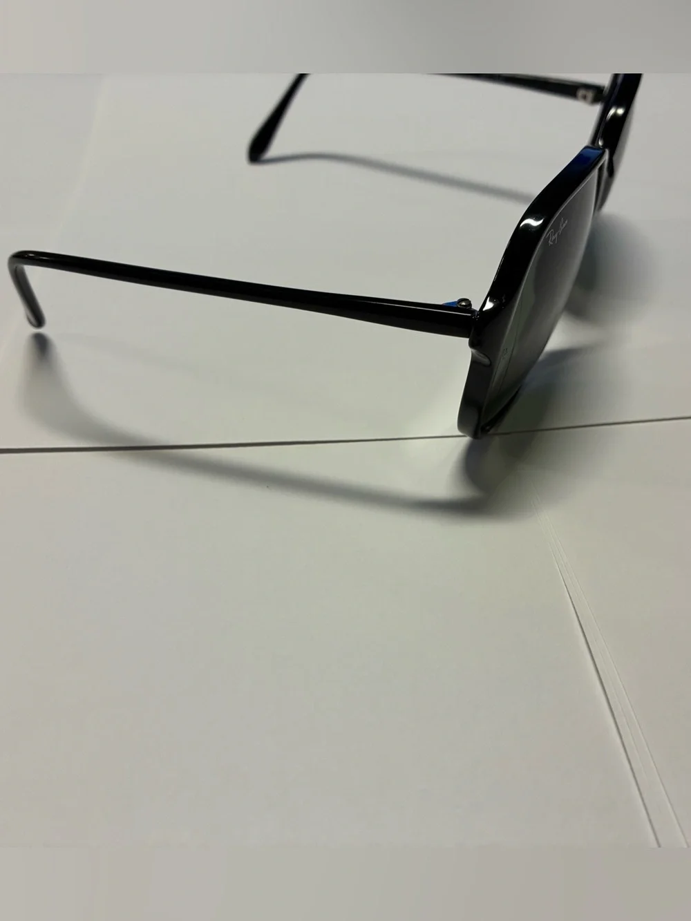 Ray-Ban Women's Black Frame with Dark Lenses Sunglasses made in France